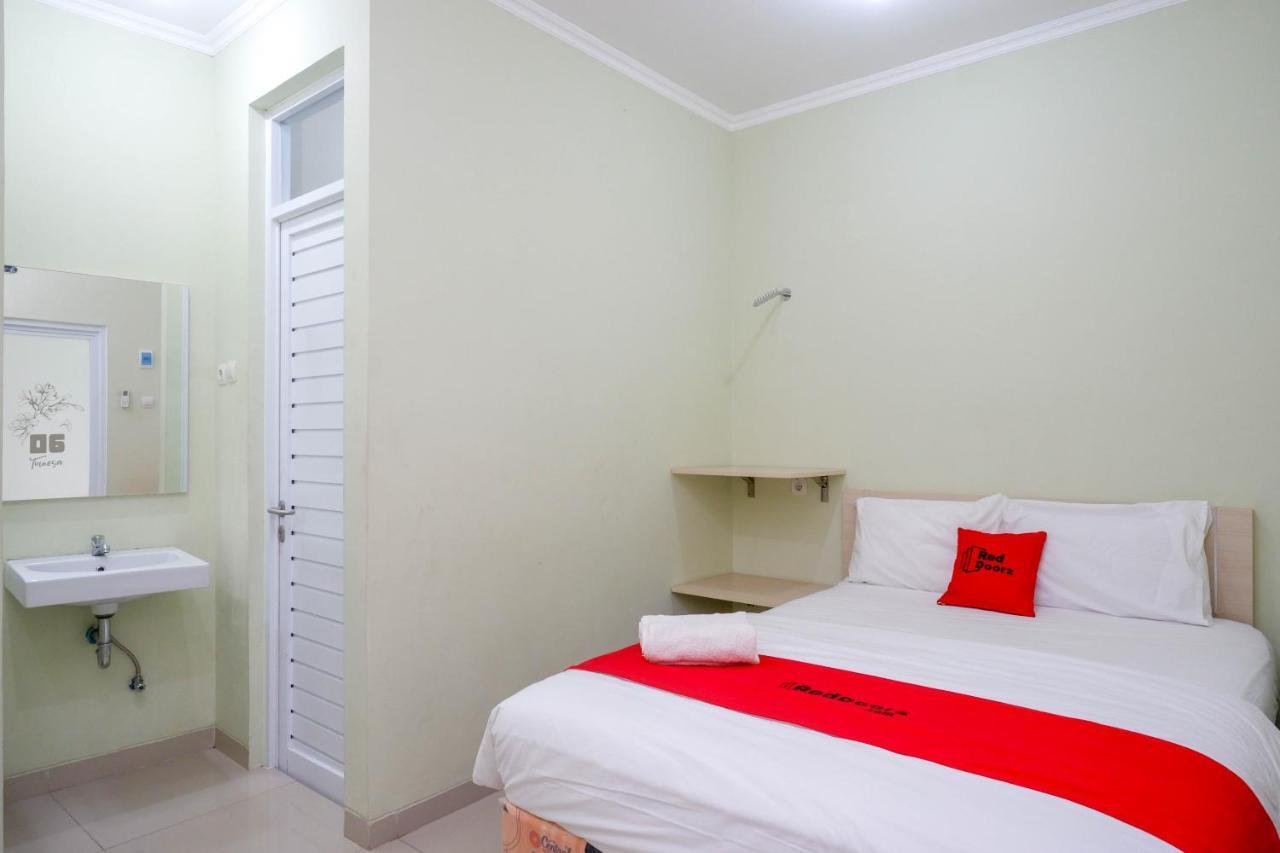 Reddoorz Syariah Near Gerbang Tol Krapyak 2 Hotel Semarang